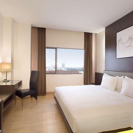 Aiho Hotel Medan Phòng bức ảnh