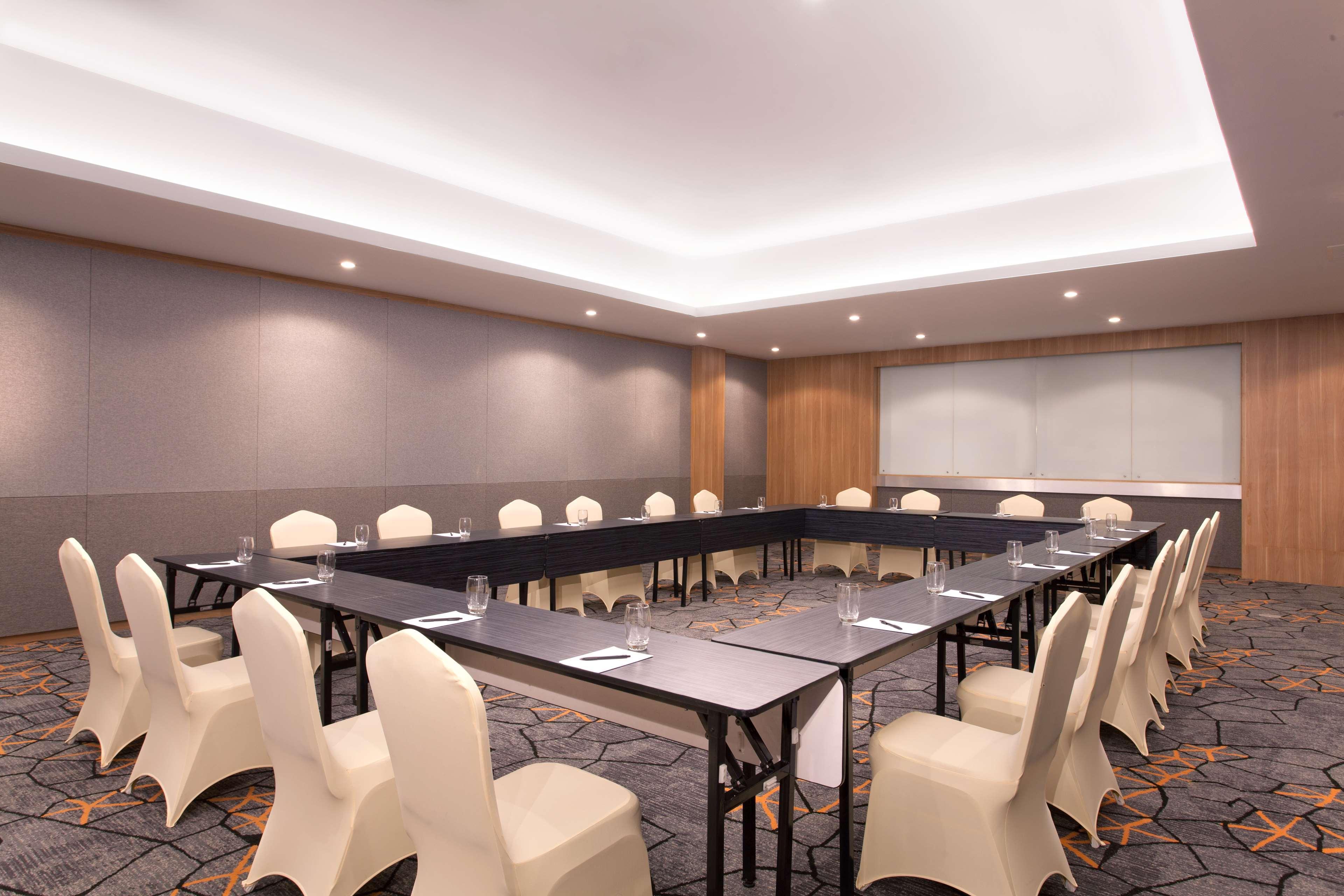 Aiho Hotel Medan Ngoại thất bức ảnh